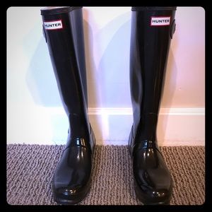 Hunter Glossy Black Rain Boots